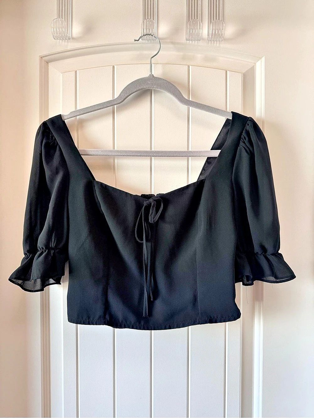 Forever 21 Smocked Tie-Front Crop Top Black Medium